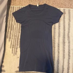 Lululemon short sleeve top